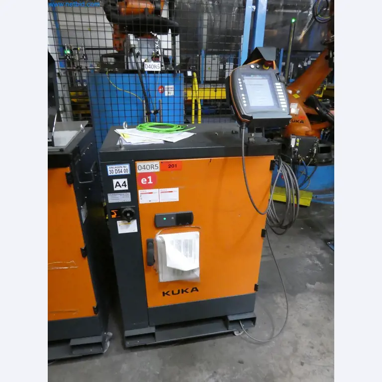 Robots, welding equipment and assembly accessories from the automotive industry-2