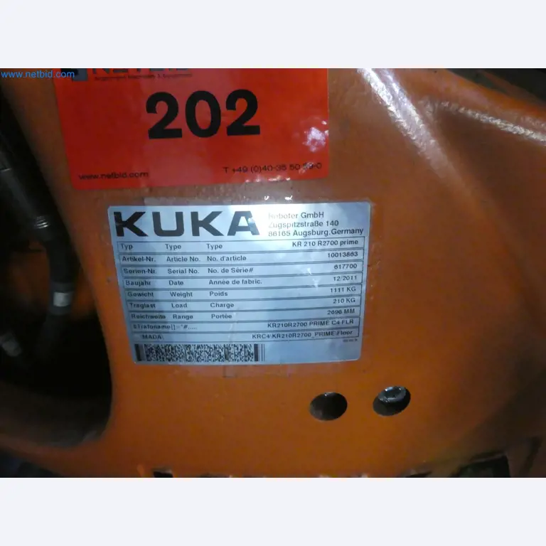 Robots, welding equipment and assembly accessories from the automotive industry-5