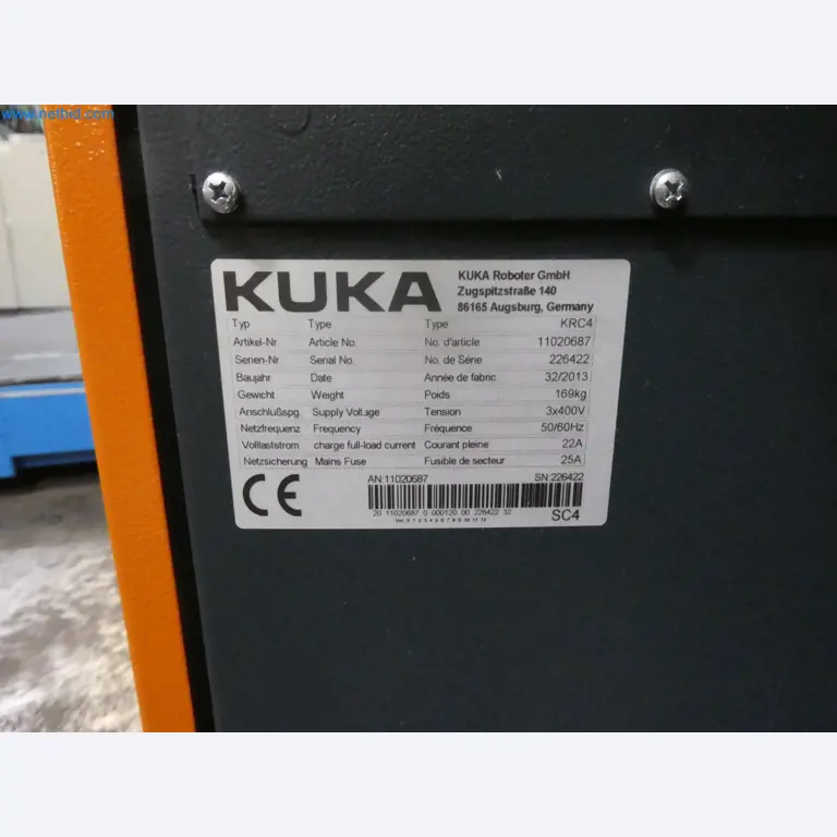 Robots, welding equipment and assembly accessories from the automotive industry-8