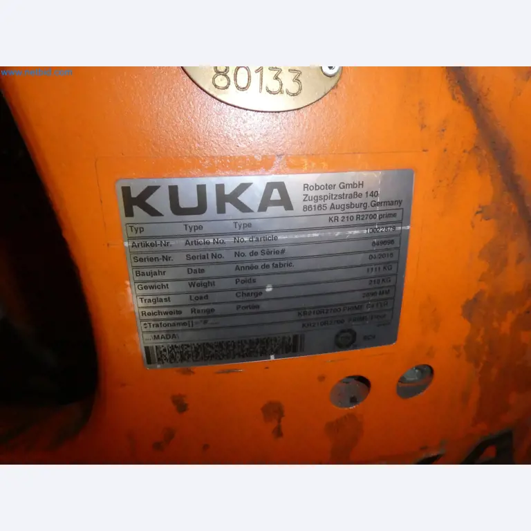 Robots, welding equipment and assembly accessories from the automotive industry-17