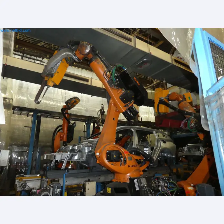 Robots, welding equipment and assembly accessories from the automotive industry-18