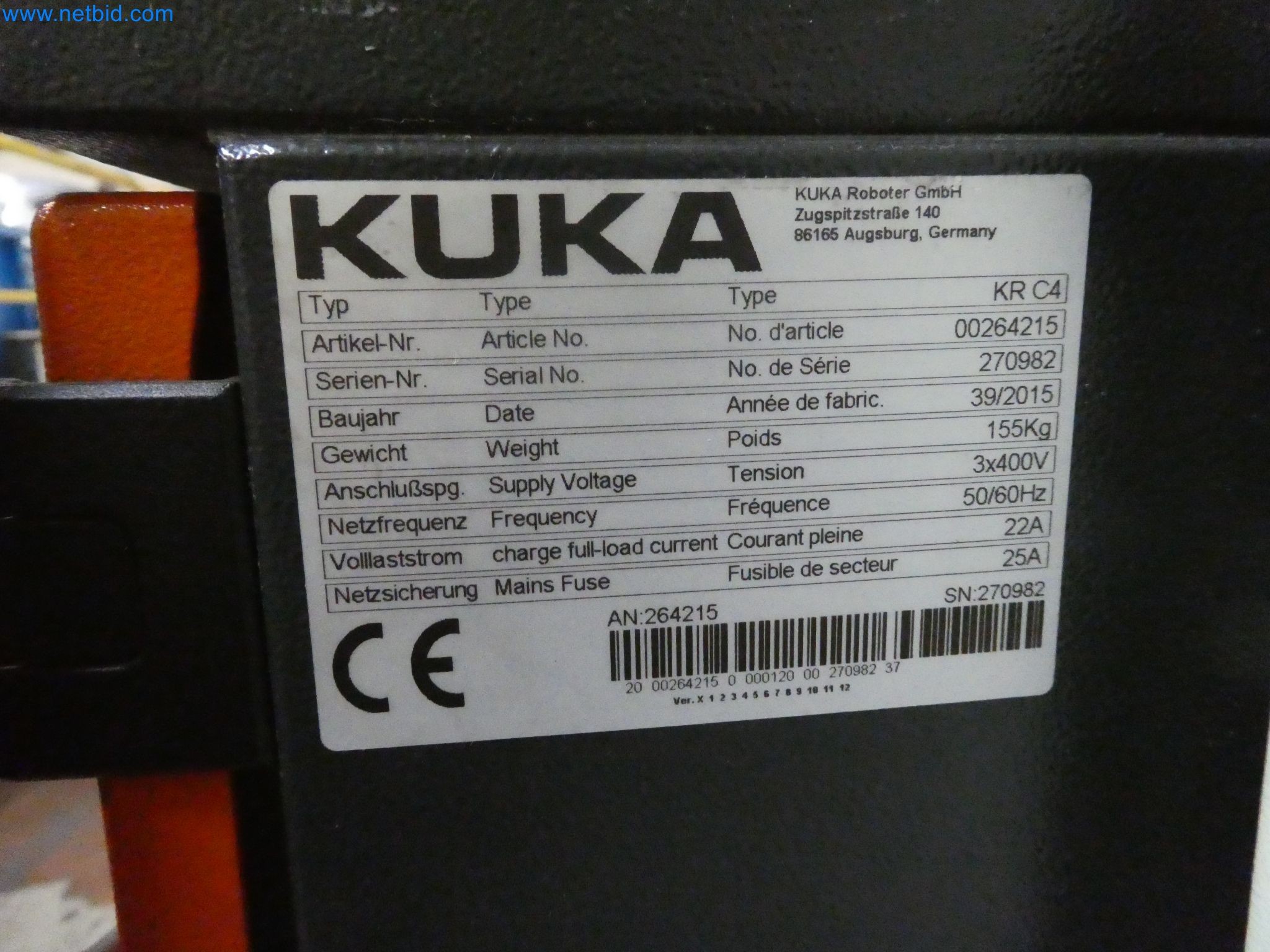 Robots, welding equipment and assembly accessories from the automotive industry-19