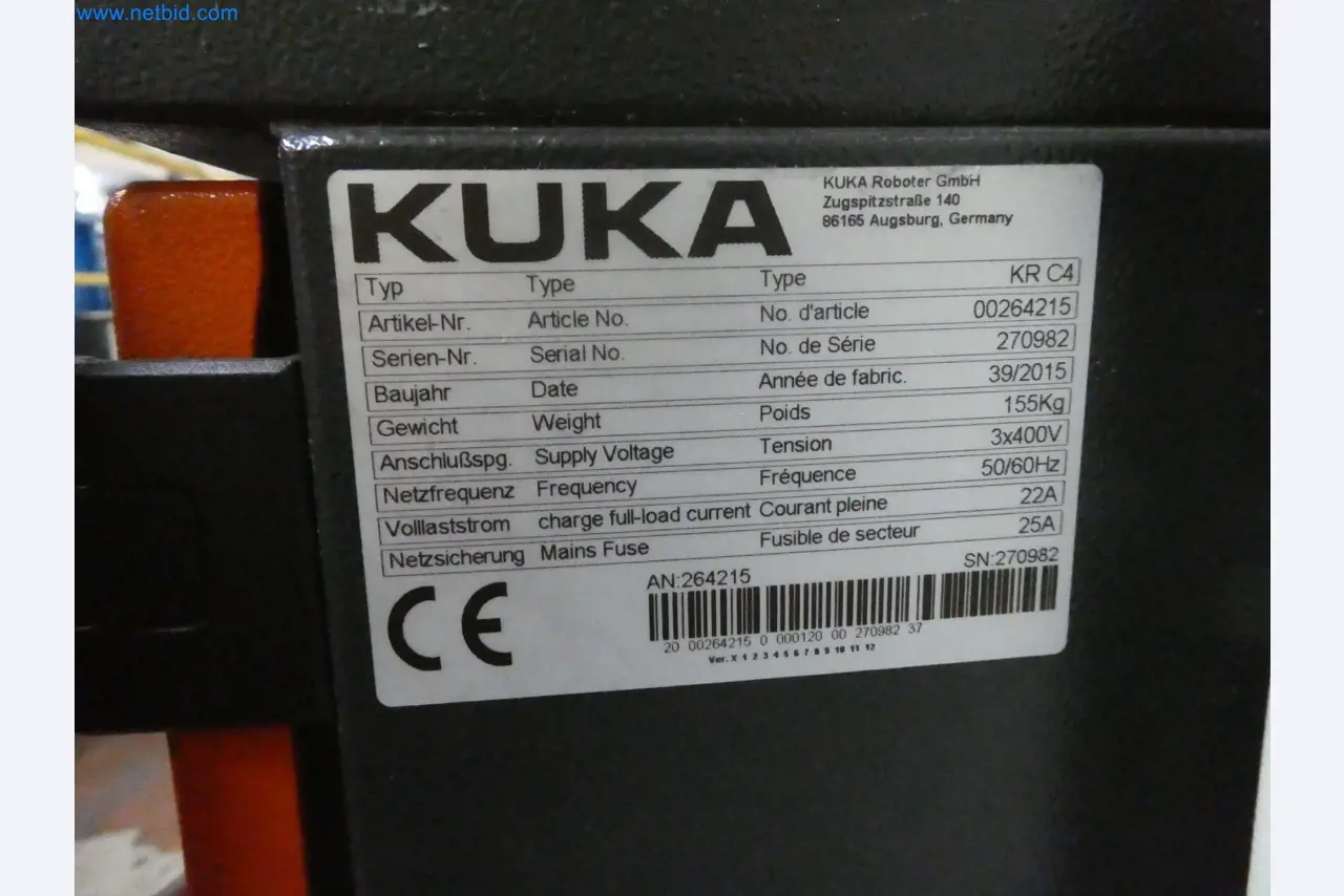 Robots, welding equipment and assembly accessories from the automotive industry-19