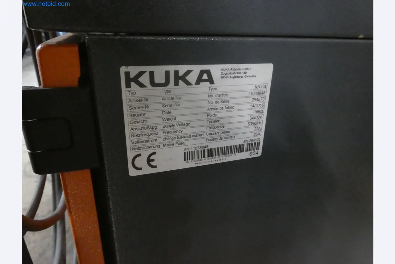 Robots, welding equipment and assembly accessories from the automotive industry-1