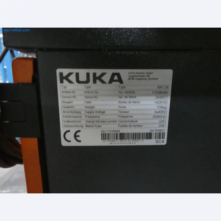 Robots, welding equipment and assembly accessories from the automotive industry-20