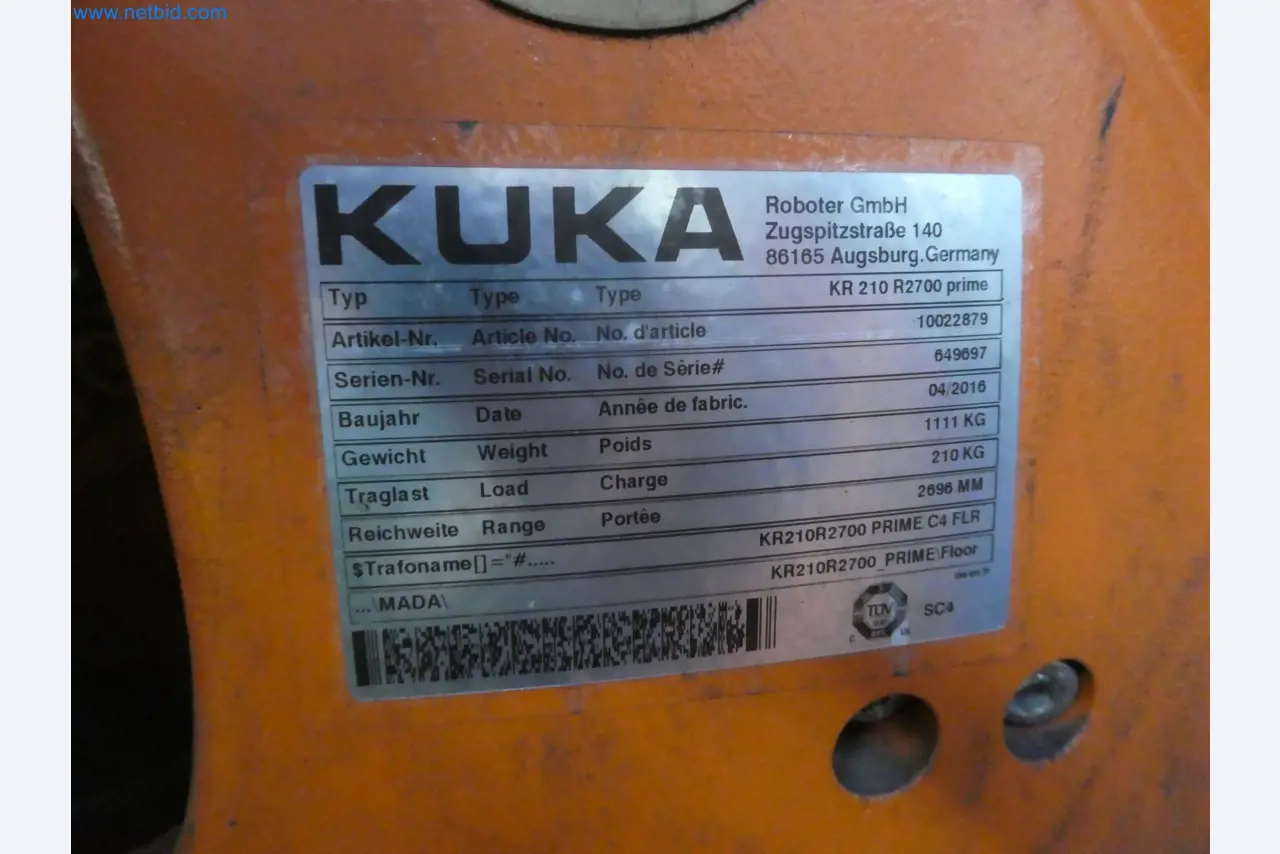 Robots, welding equipment and assembly accessories from the automotive industry-22