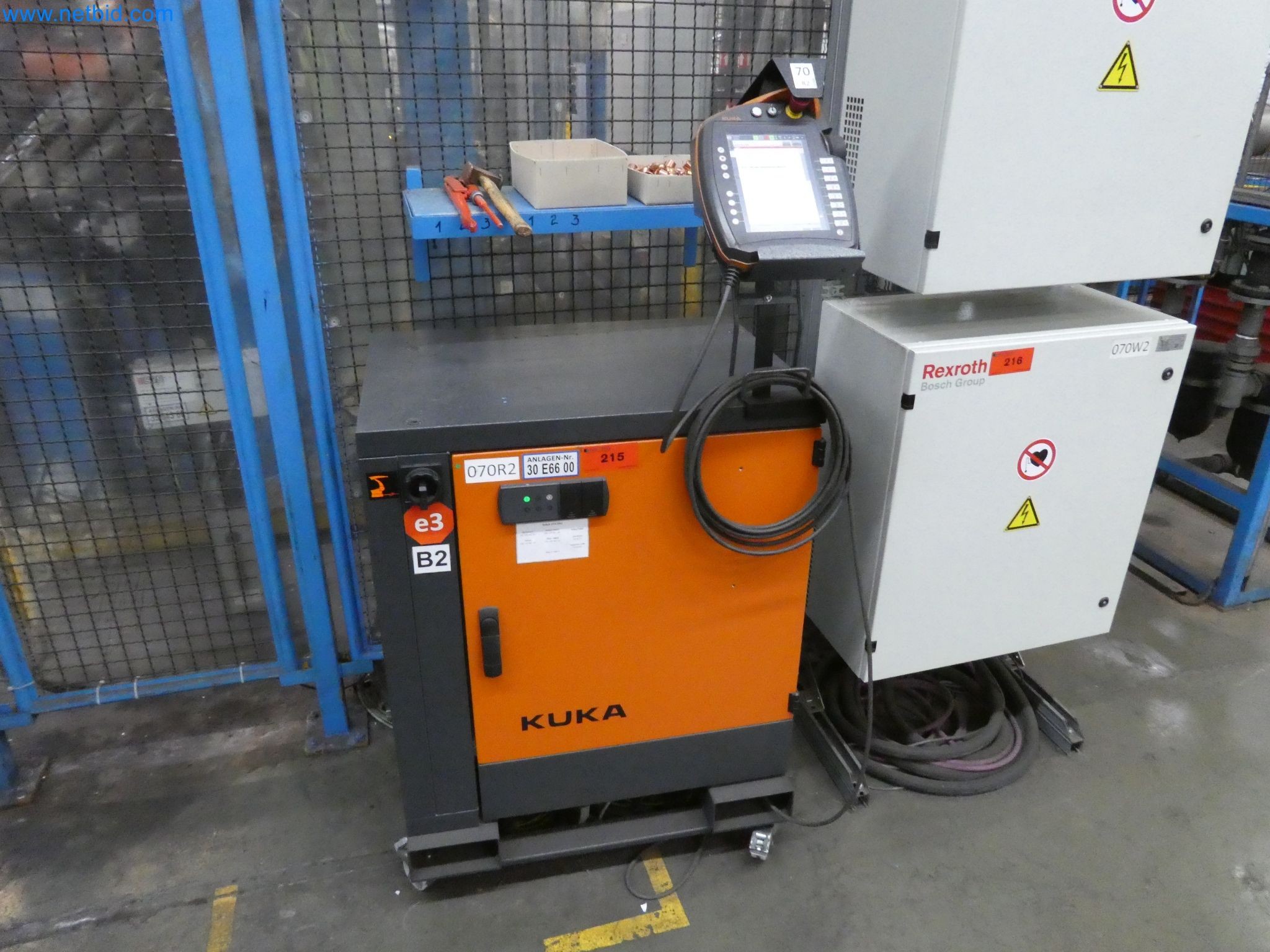 Robots, welding equipment and assembly accessories from the automotive industry-24