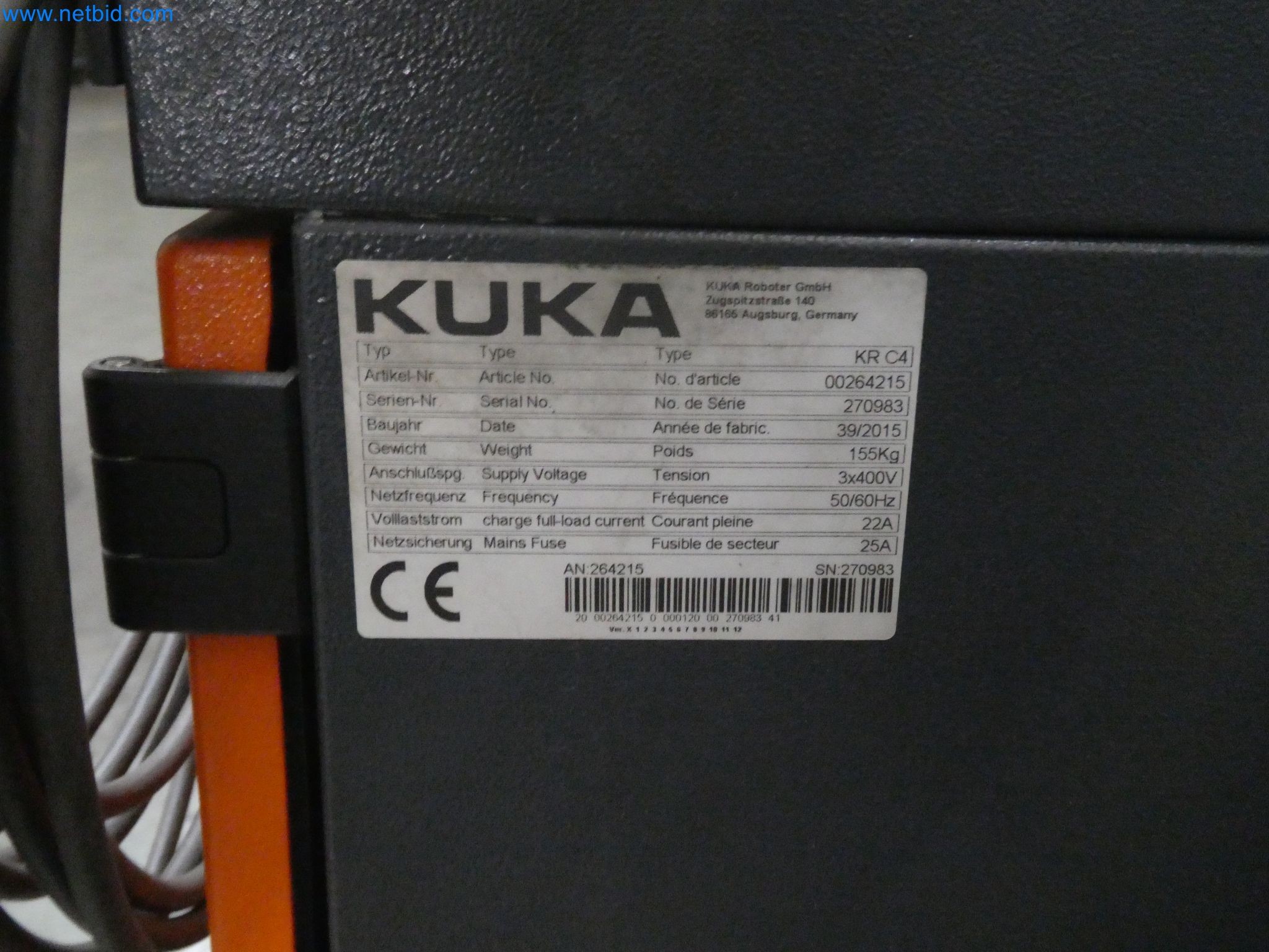 Robots, welding equipment and assembly accessories from the automotive industry-28