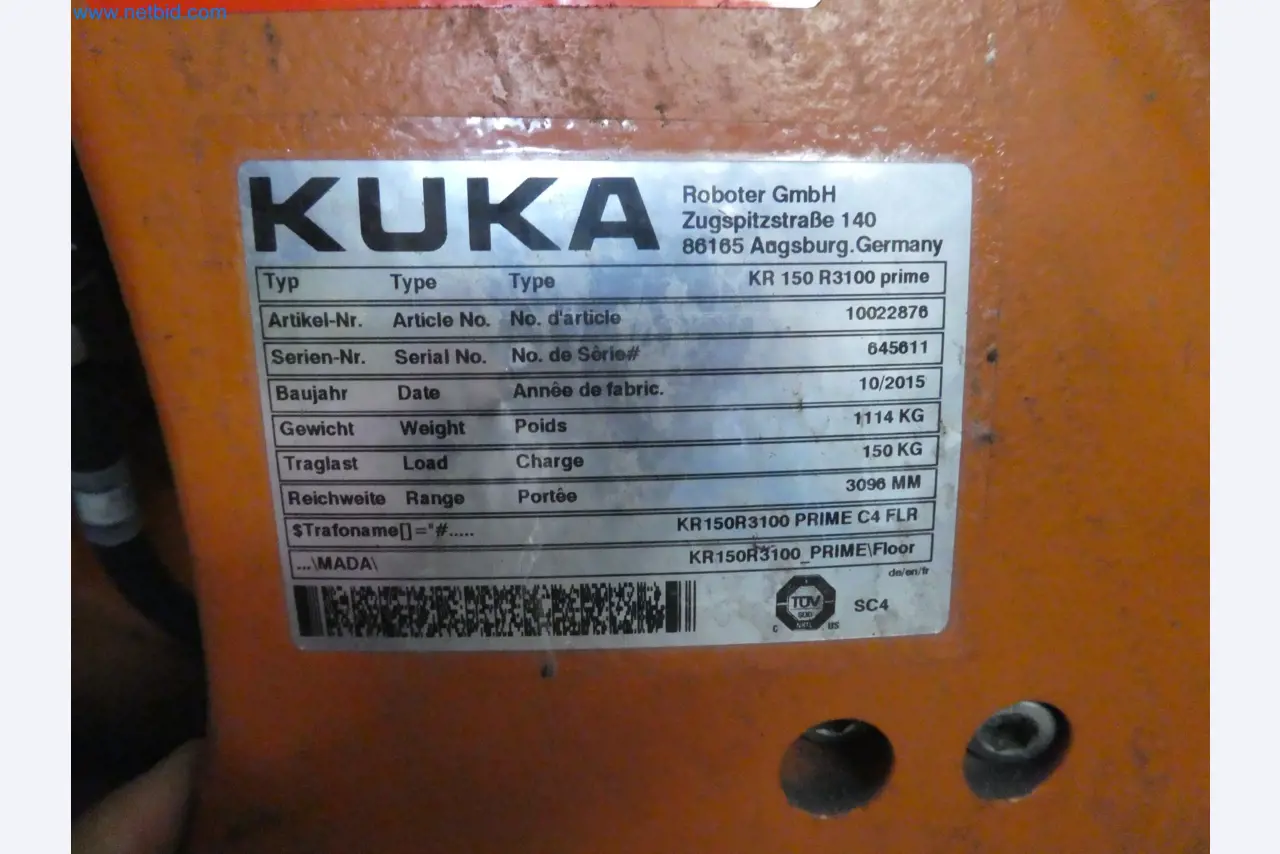 Robots, welding equipment and assembly accessories from the automotive industry-35