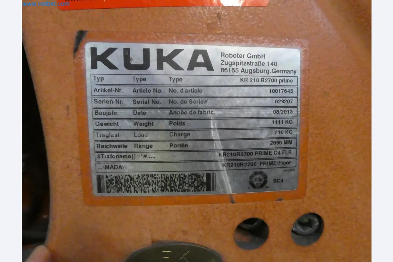 Robots, welding equipment and assembly accessories from the automotive industry-6