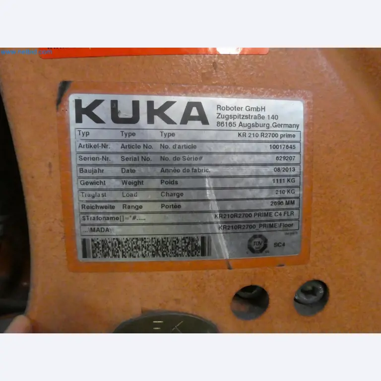 Robots, welding equipment and assembly accessories from the automotive industry-6