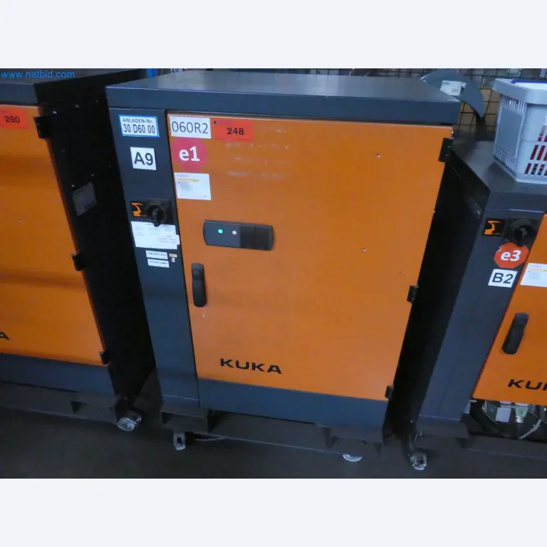 Robots, welding equipment and assembly accessories from the automotive industry-74