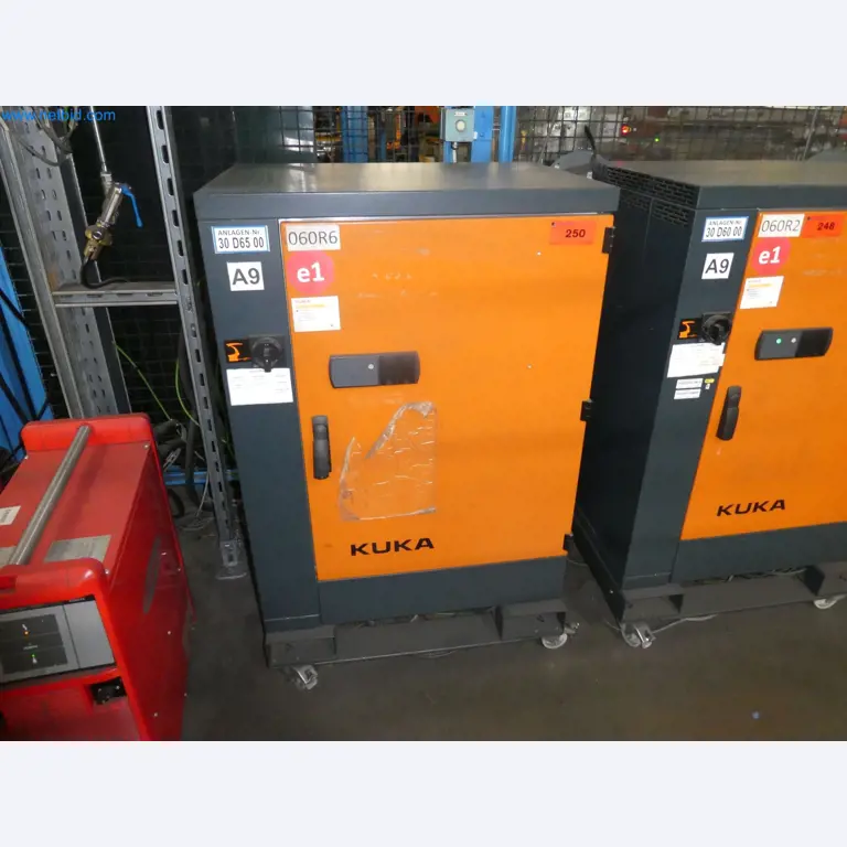 Robots, welding equipment and assembly accessories from the automotive industry-78