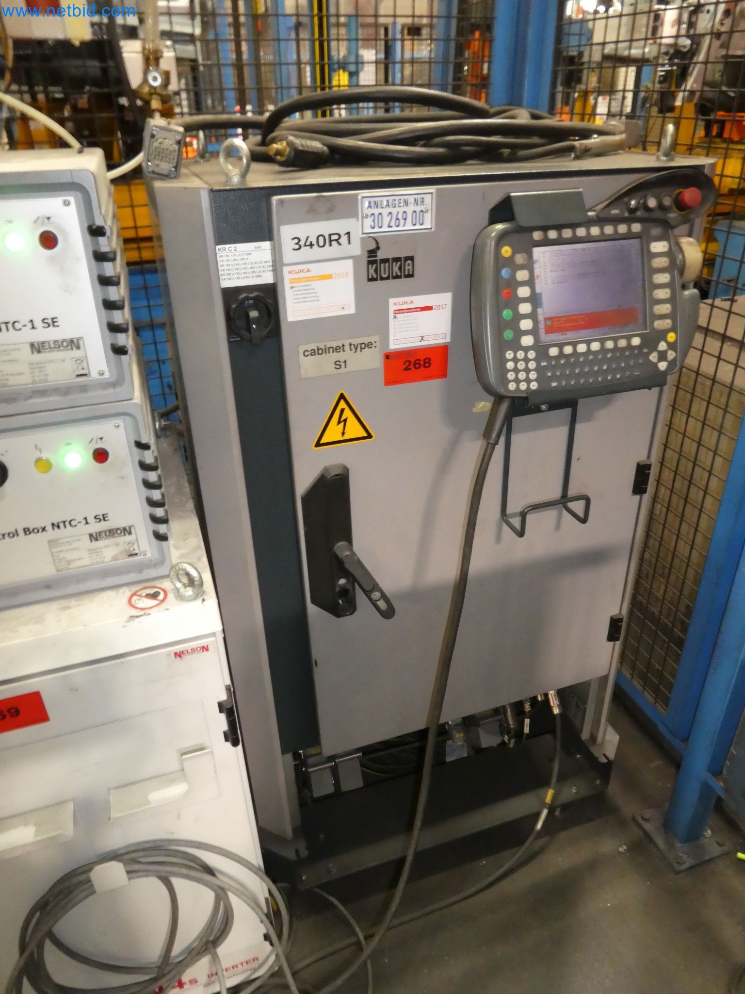 Robots, welding equipment and assembly accessories from the automotive industry-85