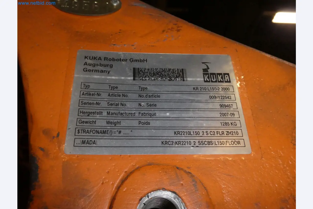 Robots, welding equipment and assembly accessories from the automotive industry-86