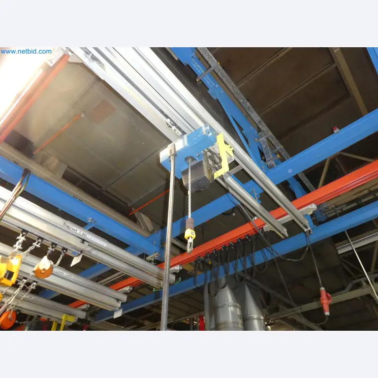 Robots, welding equipment and assembly accessories from the automotive industry-12