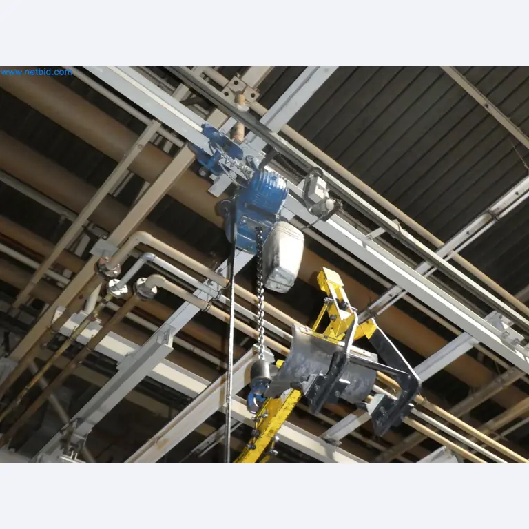 Robots, welding equipment and assembly accessories from the automotive industry-7