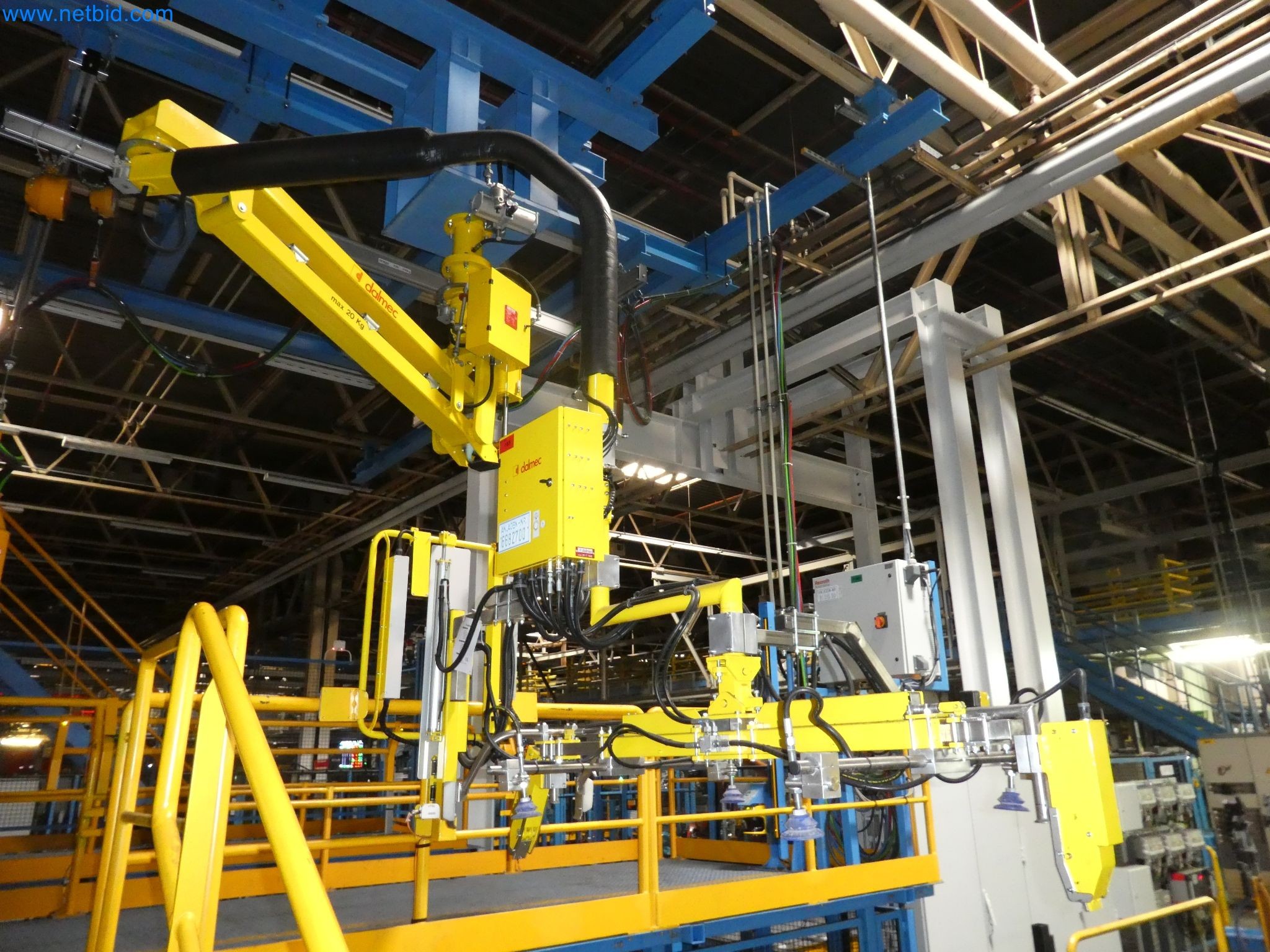 Robots, welding equipment and assembly accessories from the automotive industry-1