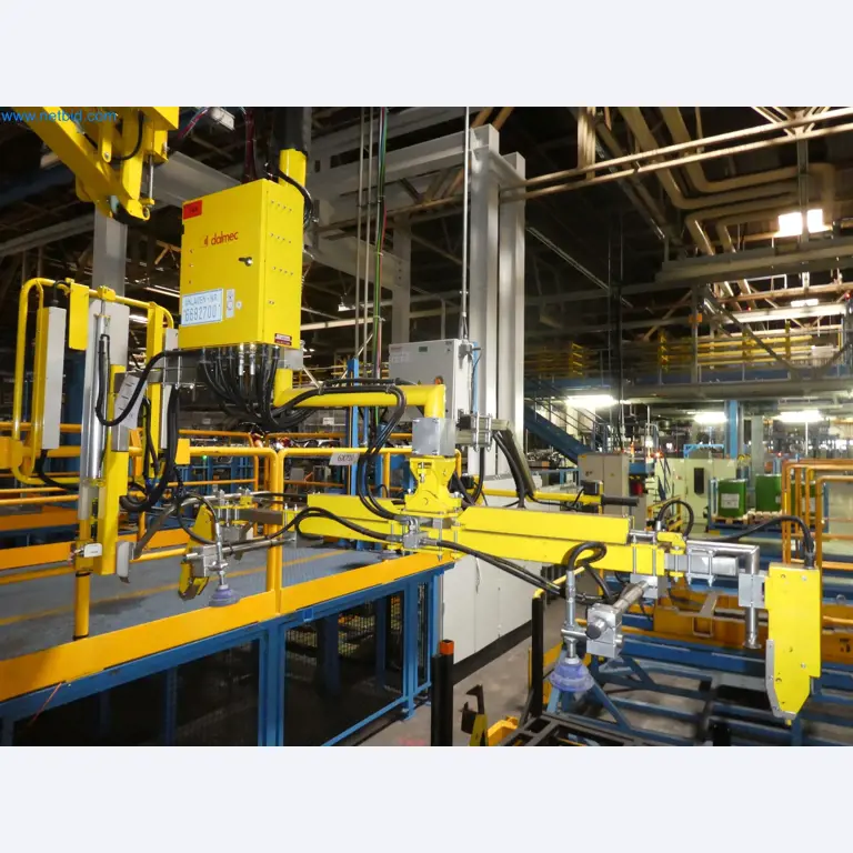 Robots, welding equipment and assembly accessories from the automotive industry-3