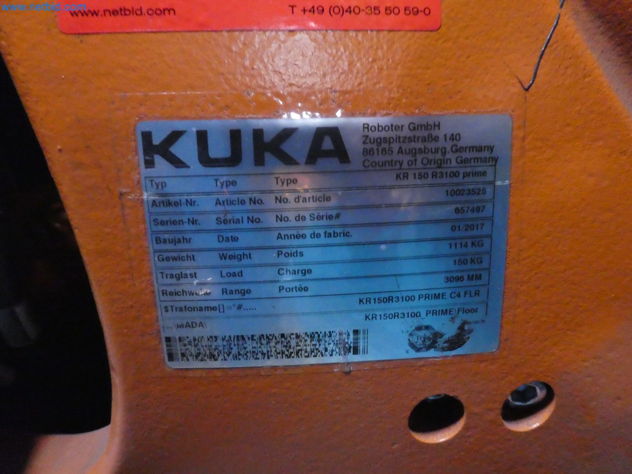 Robots, welding equipment and assembly accessories from the automotive industry-4