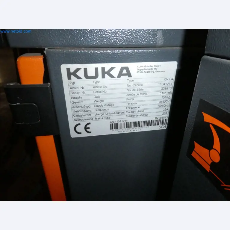 Robots, welding equipment and assembly accessories from the automotive industry-7