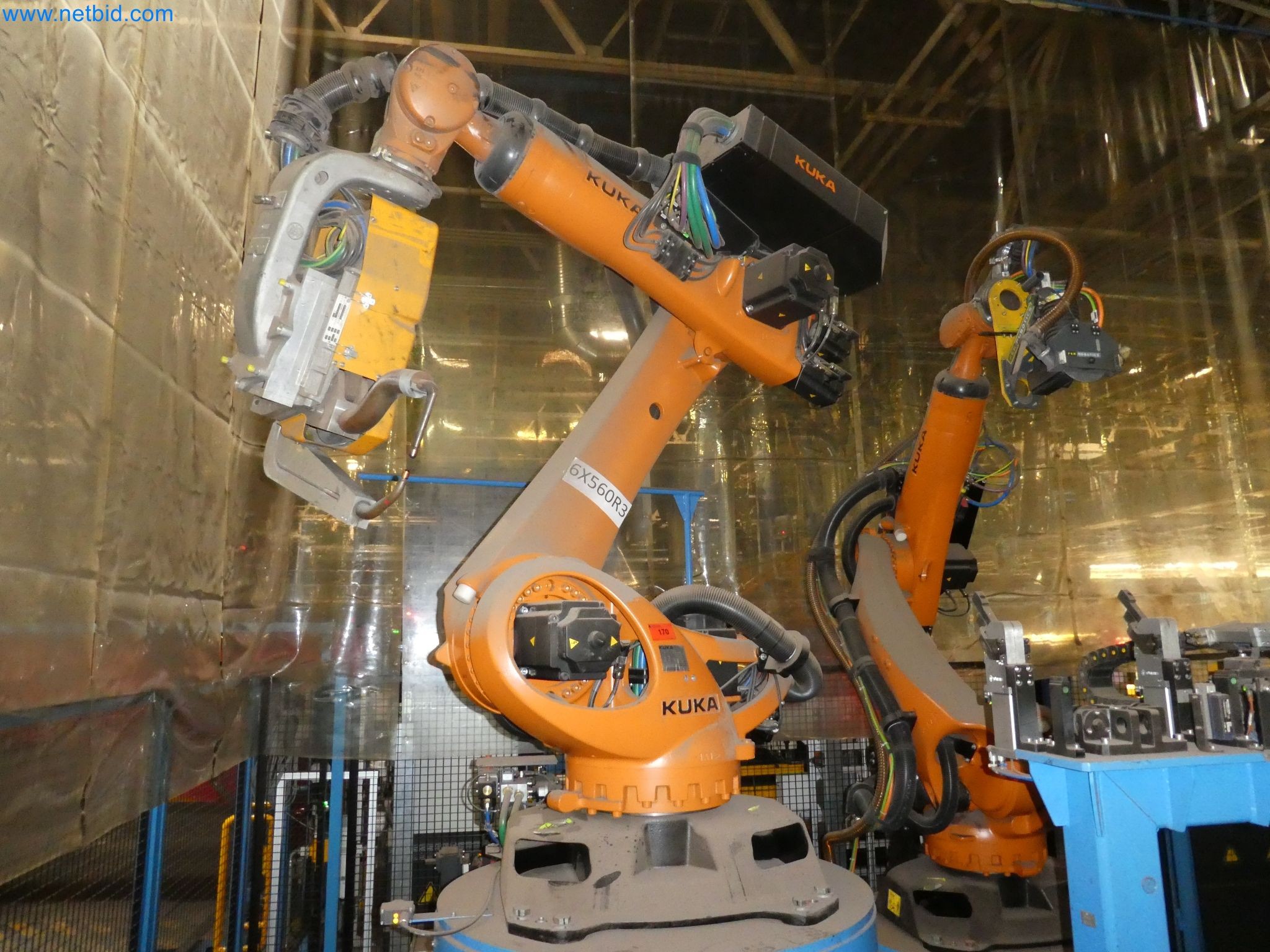 Robots, welding equipment and assembly accessories from the automotive industry-1