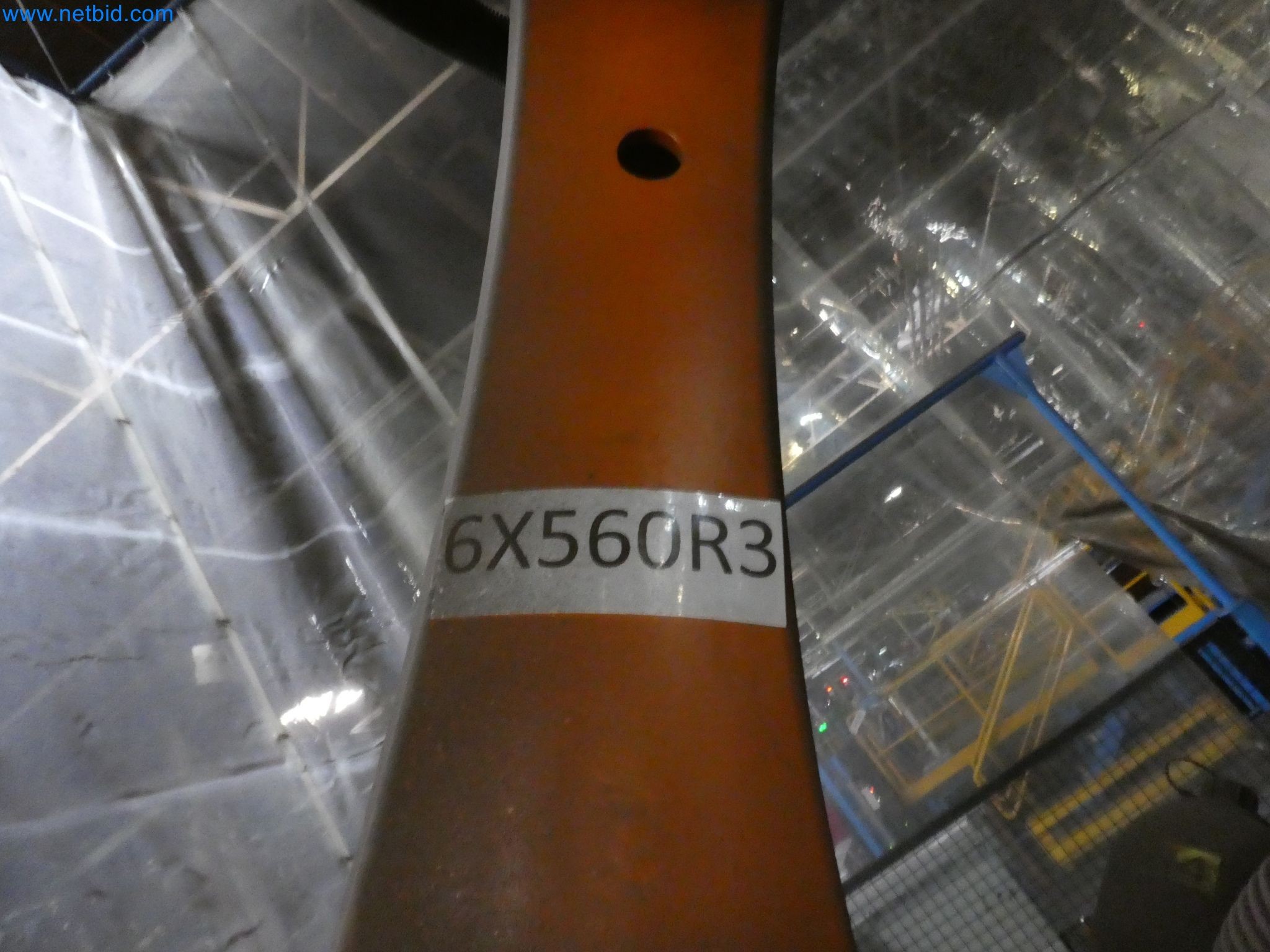 Robots, welding equipment and assembly accessories from the automotive industry-2