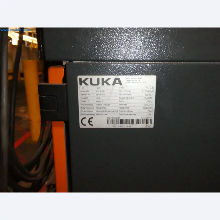 Robots, welding equipment and assembly accessories from the automotive industry-3