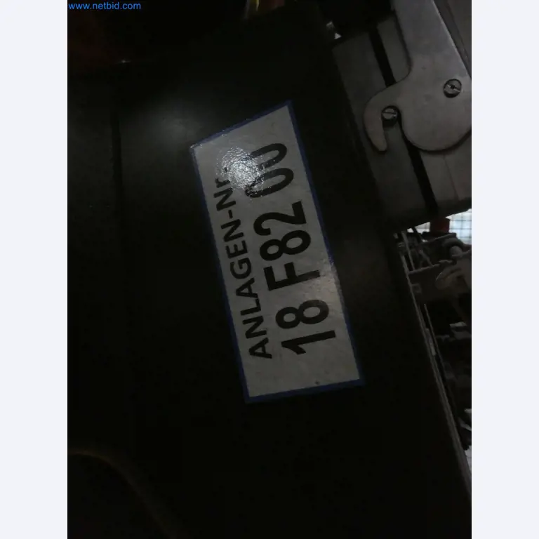 Robots, welding equipment and assembly accessories from the automotive industry-4