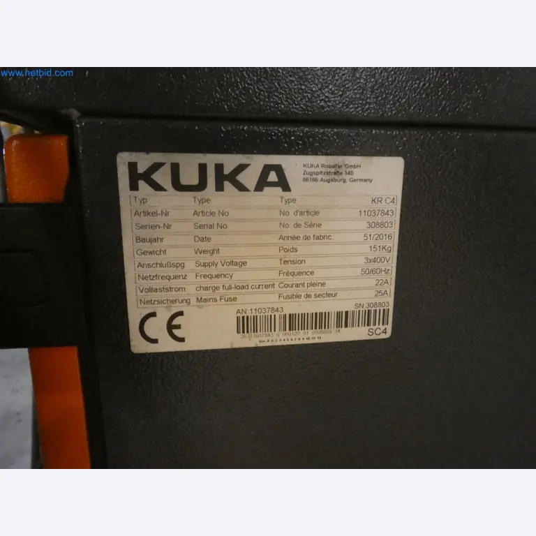 Robots, welding equipment and assembly accessories from the automotive industry-5