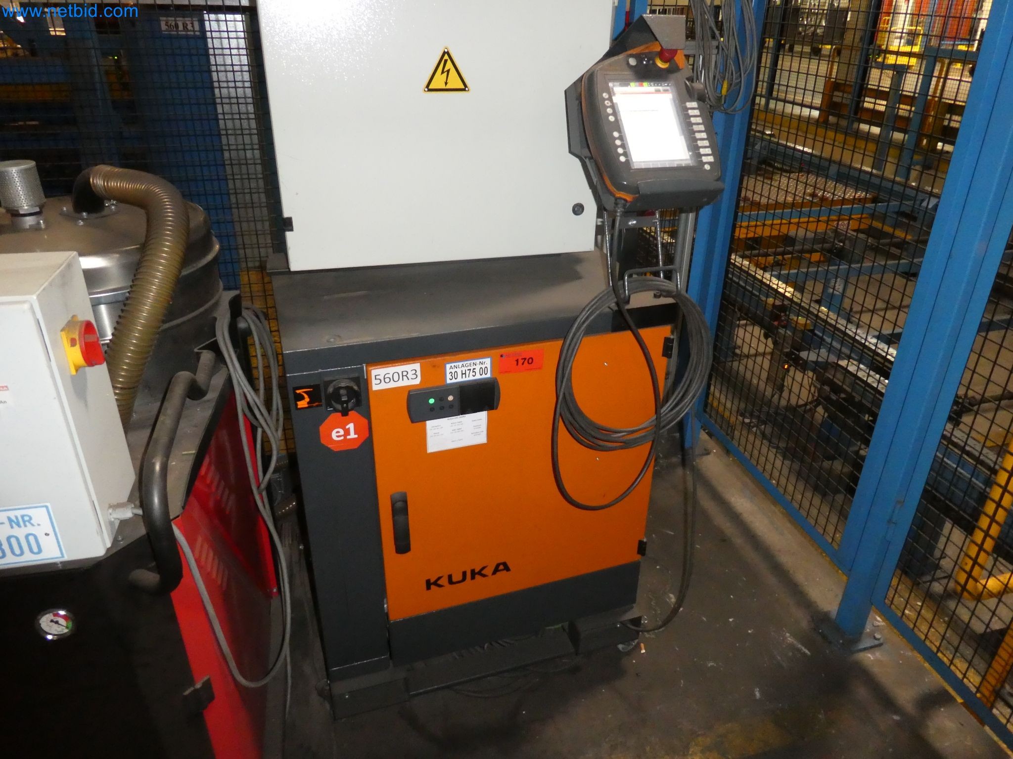 Robots, welding equipment and assembly accessories from the automotive industry-9