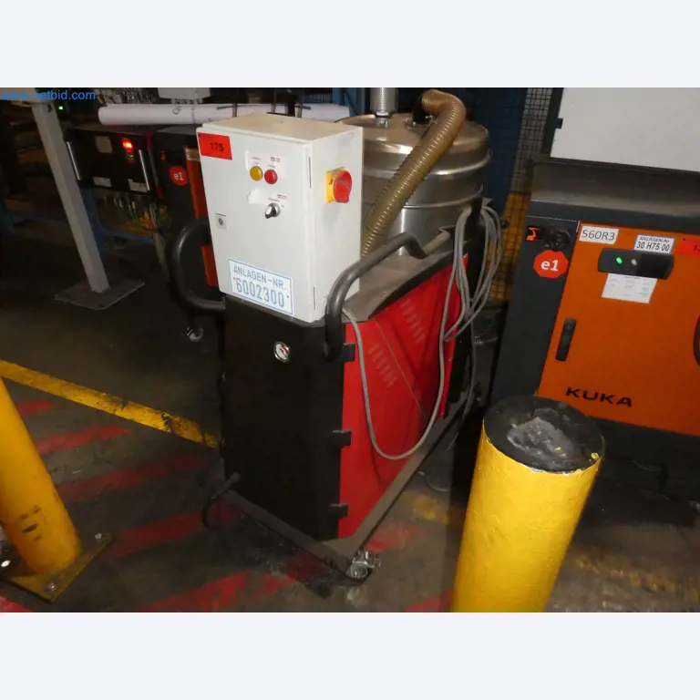 Robots, welding equipment and assembly accessories from the automotive industry-1