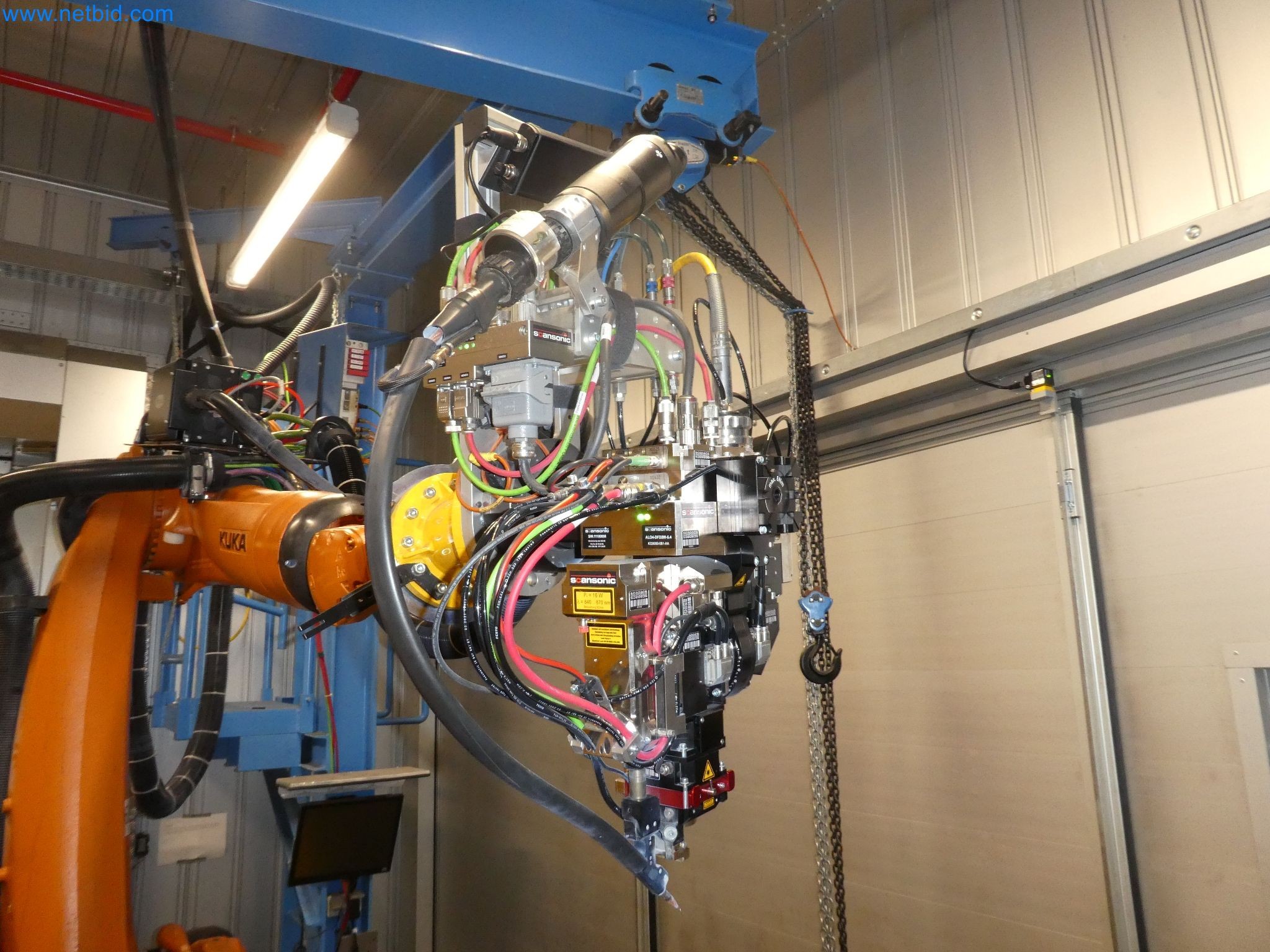 Robots, welding equipment and assembly accessories from the automotive industry-4