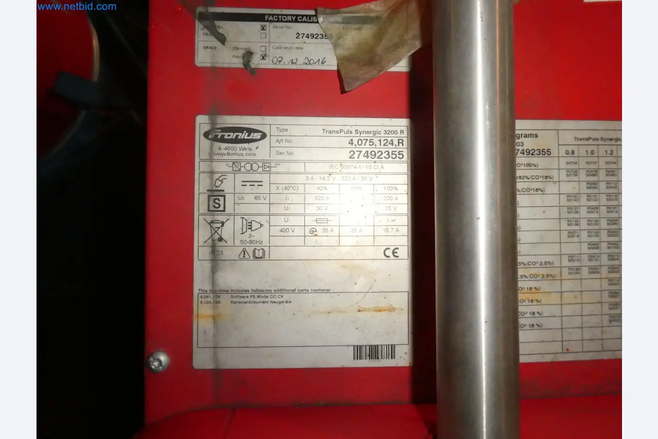 Robots, welding equipment and assembly accessories from the automotive industry-6