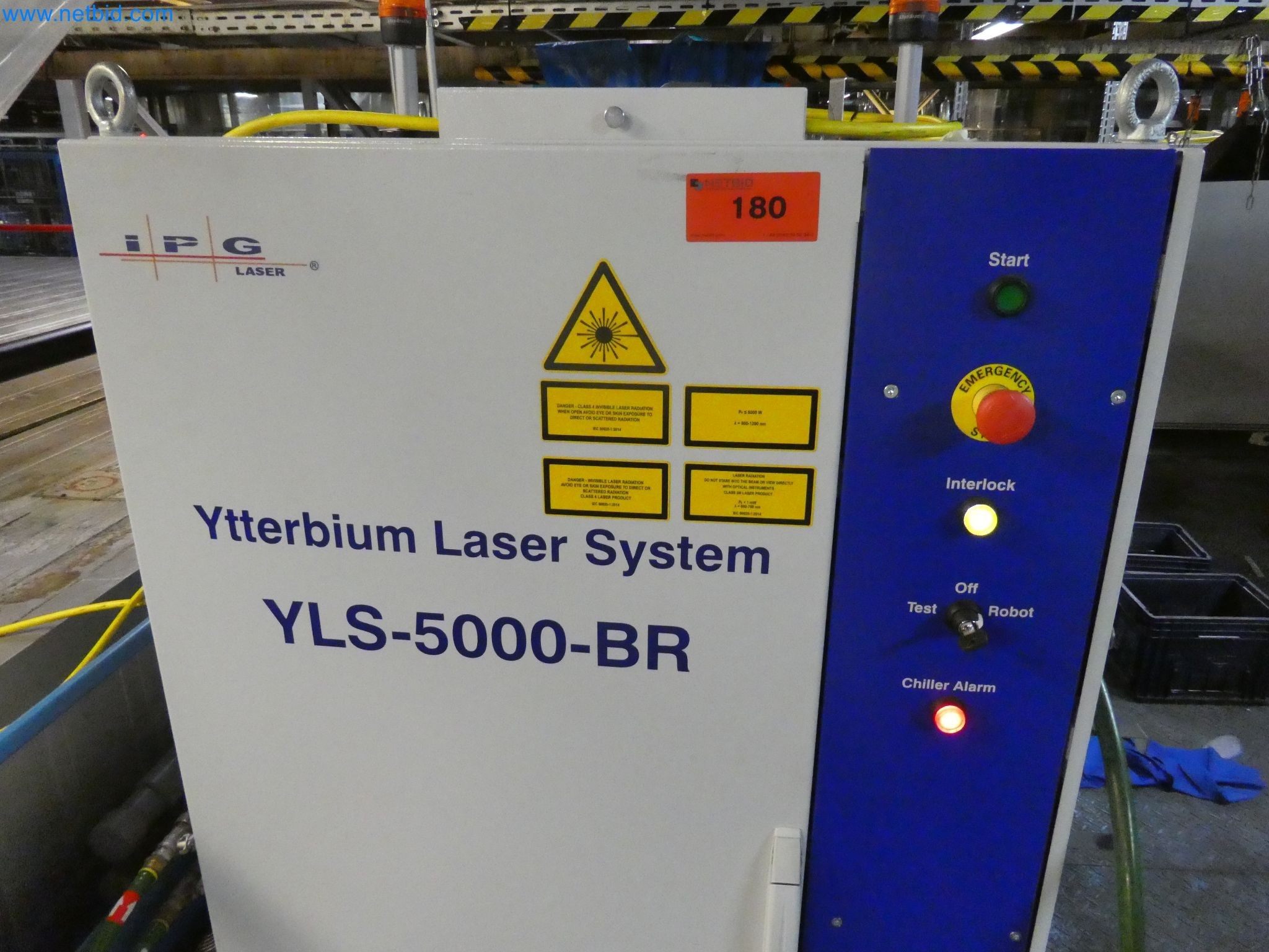 Robots, welding equipment and assembly accessories from the automotive industry-4