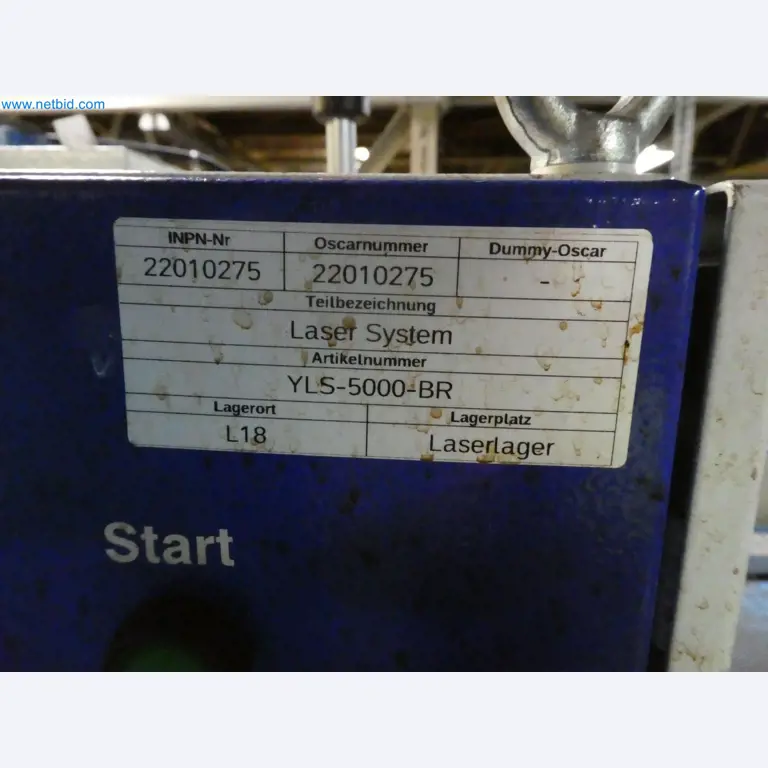 Robots, welding equipment and assembly accessories from the automotive industry-2