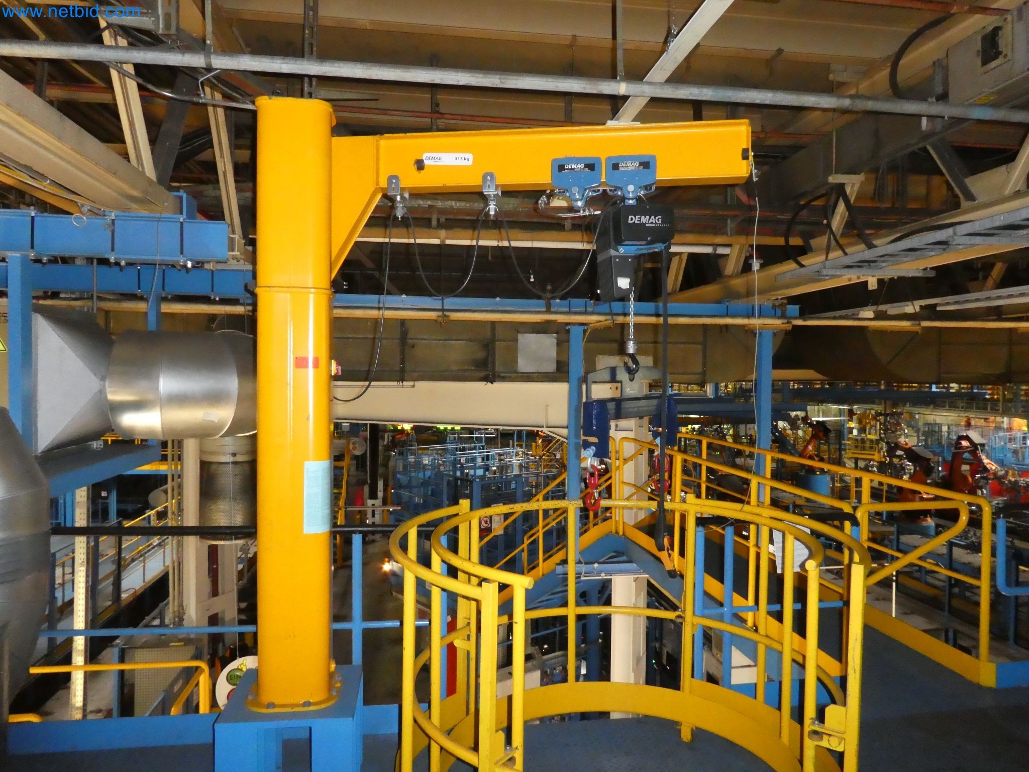 Robots, welding equipment and assembly accessories from the automotive industry-4