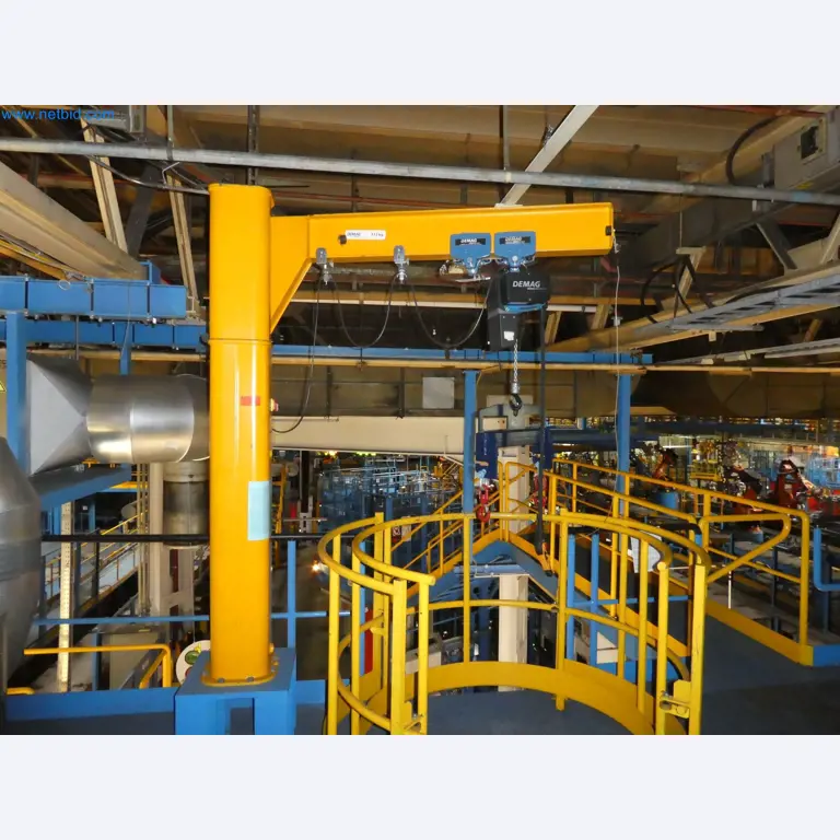 Robots, welding equipment and assembly accessories from the automotive industry-4