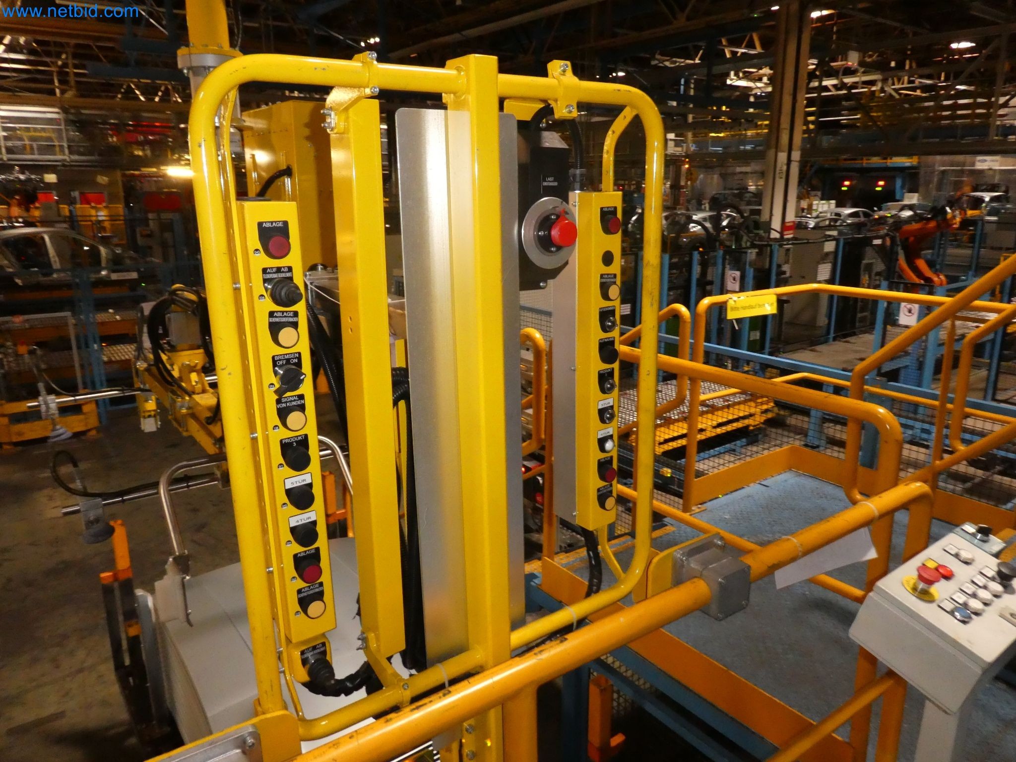 Robots, welding equipment and assembly accessories from the automotive industry-5