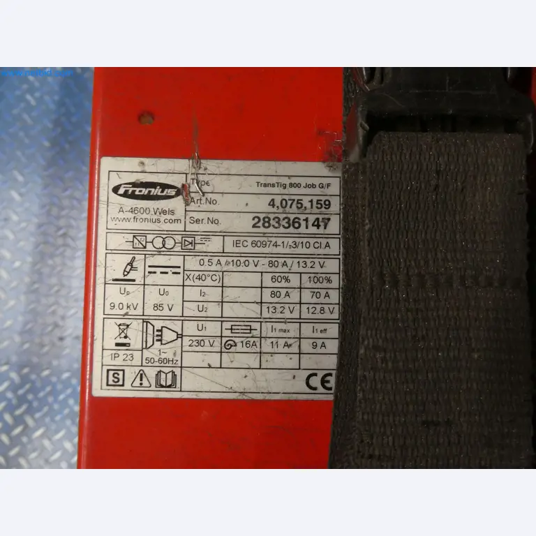 Robots, welding equipment and assembly accessories from the automotive industry-5