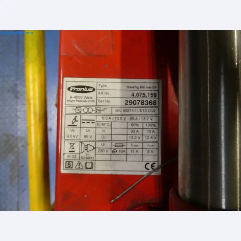 Robots, welding equipment and assembly accessories from the automotive industry-2