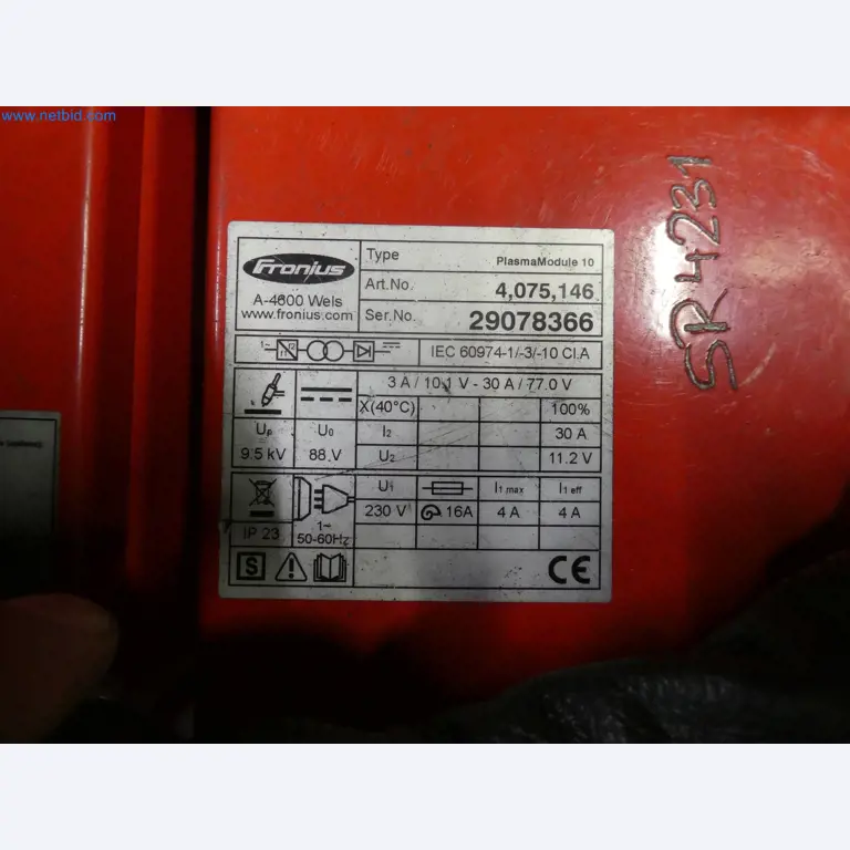 Robots, welding equipment and assembly accessories from the automotive industry-4