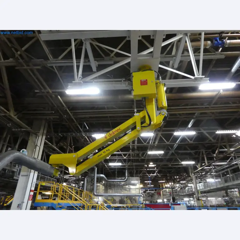 Robots, welding equipment and assembly accessories from the automotive industry-2