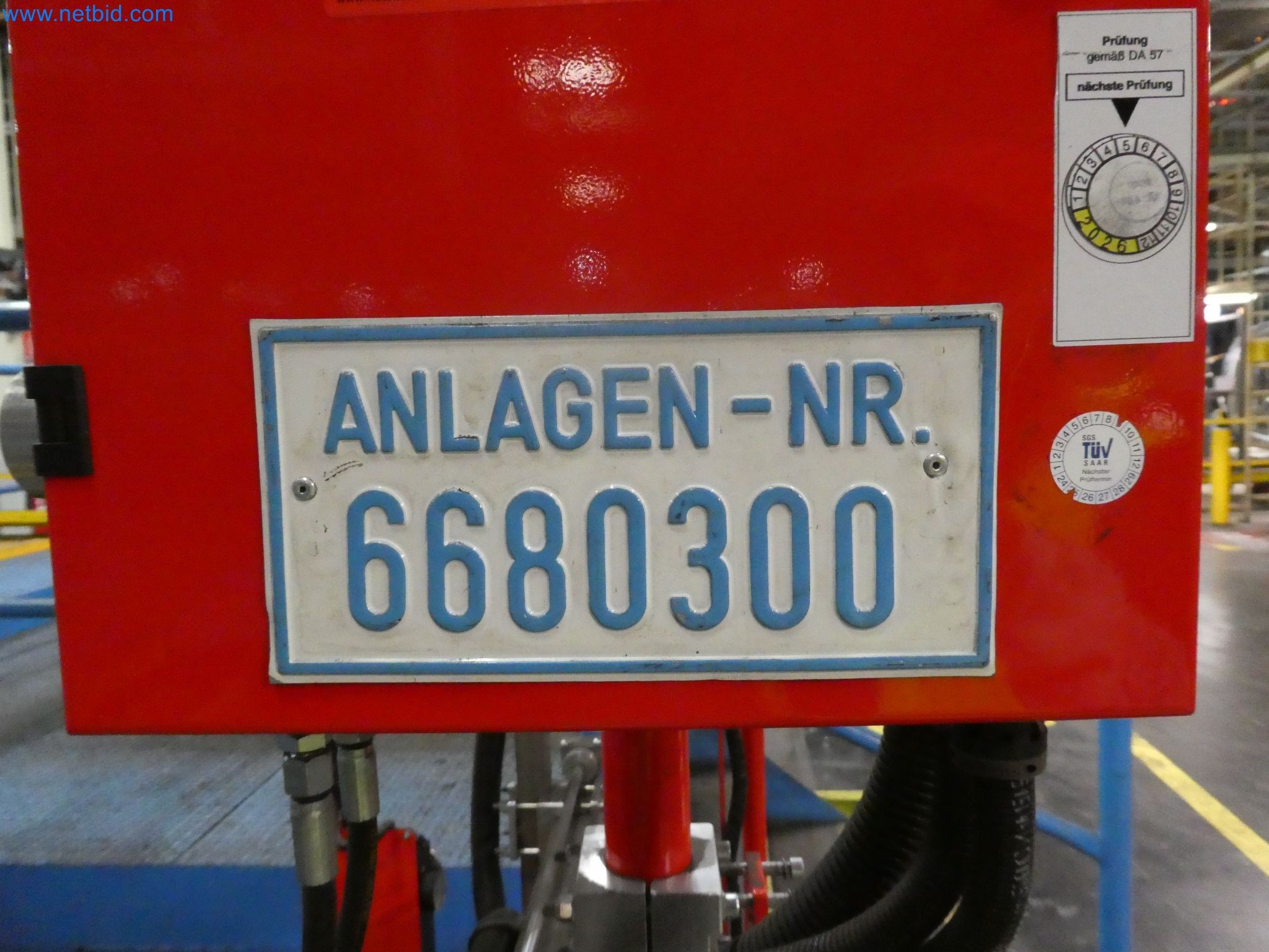 Robots, welding equipment and assembly accessories from the automotive industry-4