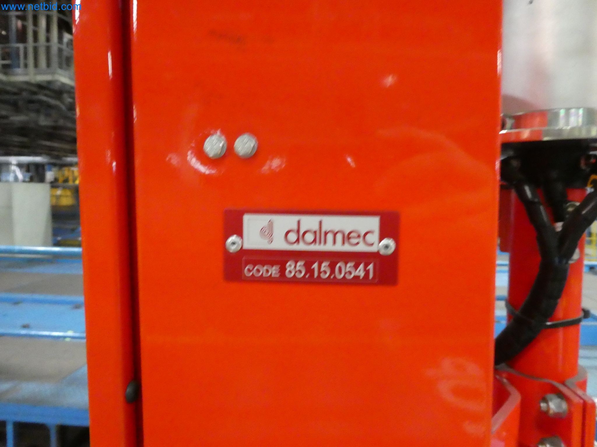 Robots, welding equipment and assembly accessories from the automotive industry-6