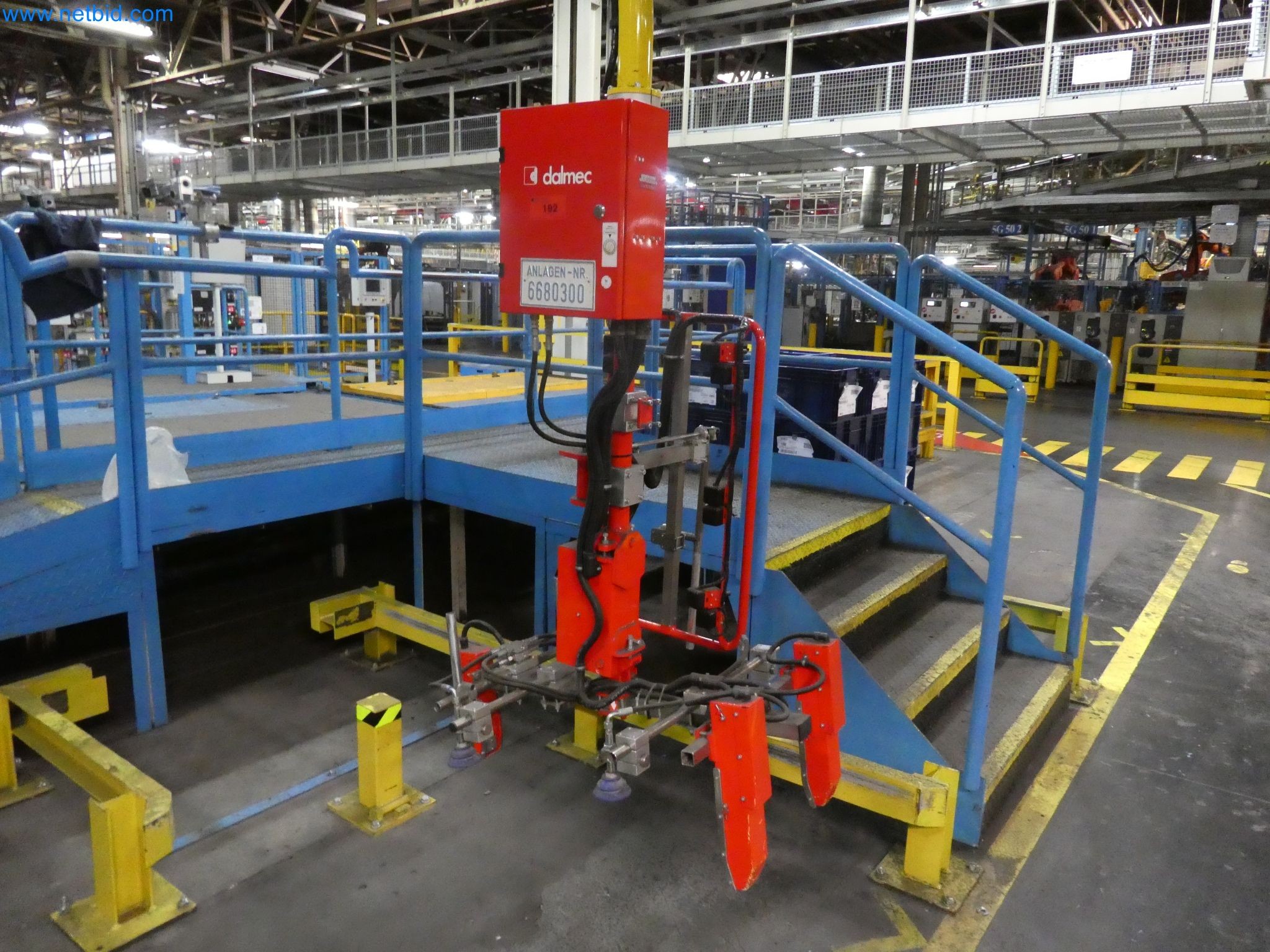 Robots, welding equipment and assembly accessories from the automotive industry-7