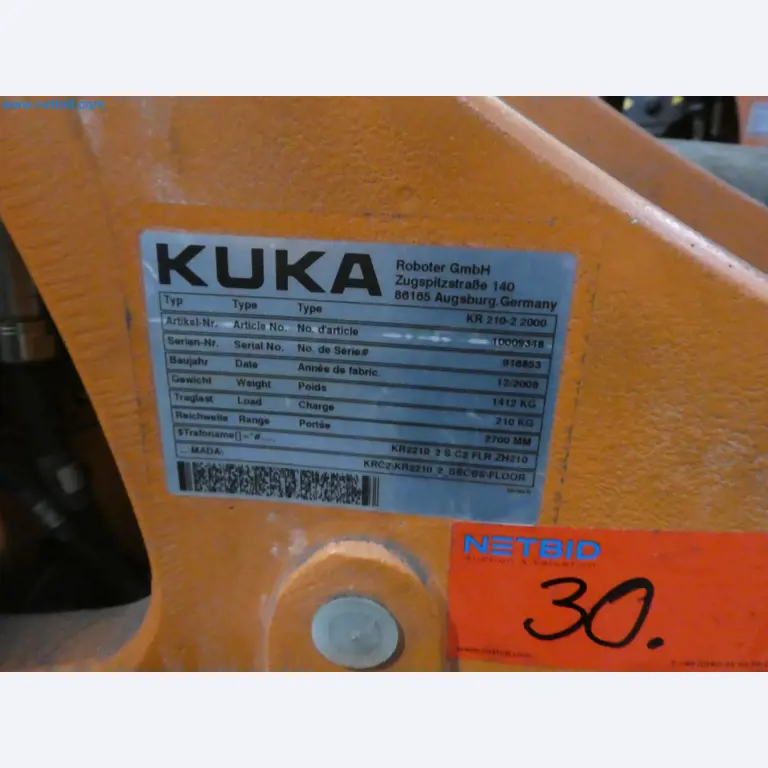 Robots, welding equipment and assembly accessories from the automotive industry-17