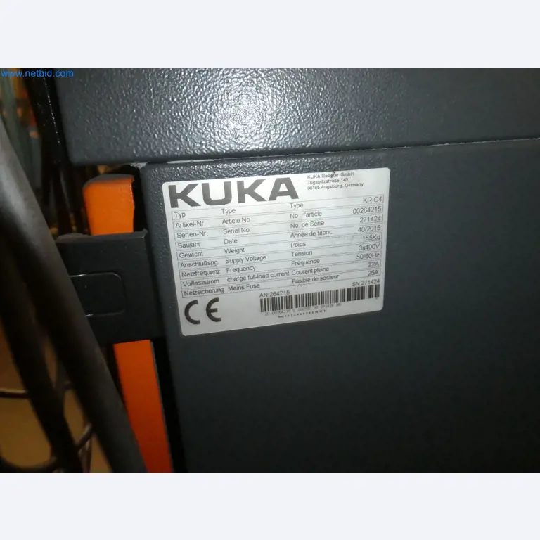 Robots, welding equipment and assembly accessories from the automotive industry-34