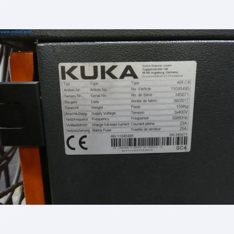 Robots, welding equipment and assembly accessories from the automotive industry-3