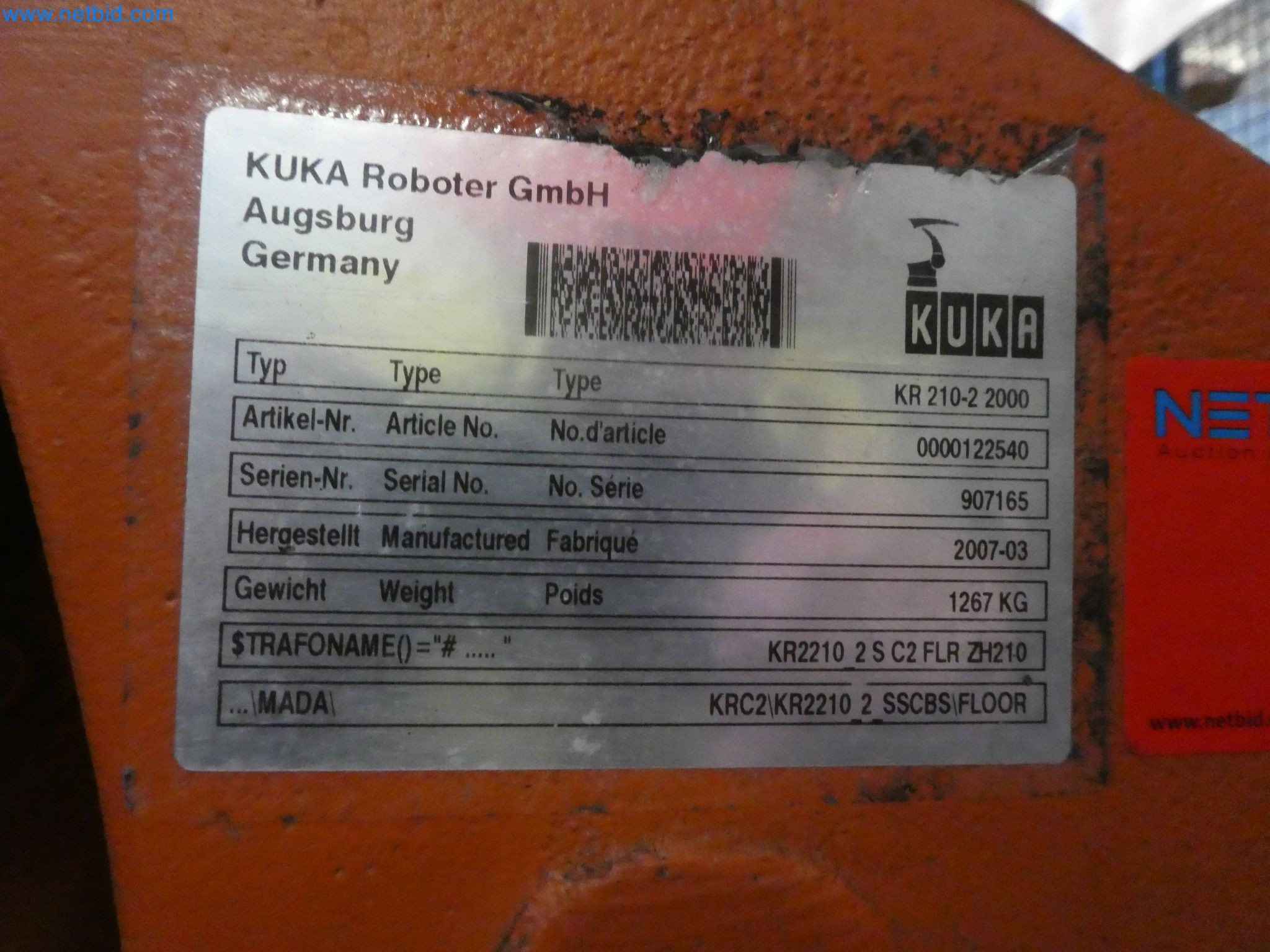 Robots, welding equipment and assembly accessories from the automotive industry-44